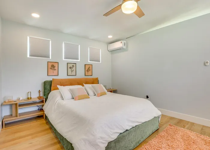4 Mi To Dtwn Phx: Couples Escape W/ Shared Patio Phoenix
