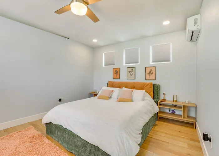 4 Mi To Dtwn Phx: Couples Escape W/ Shared Patio Apartment Phoenix